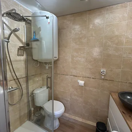 Duplex Climatise Proche Port Toulon Apartment Exterior photo